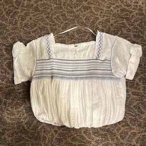 NWOT Free People cropped smocked shirt sleeve, M